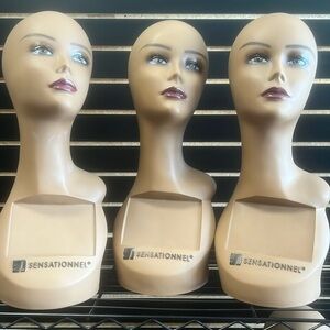 Mannequin wig heads